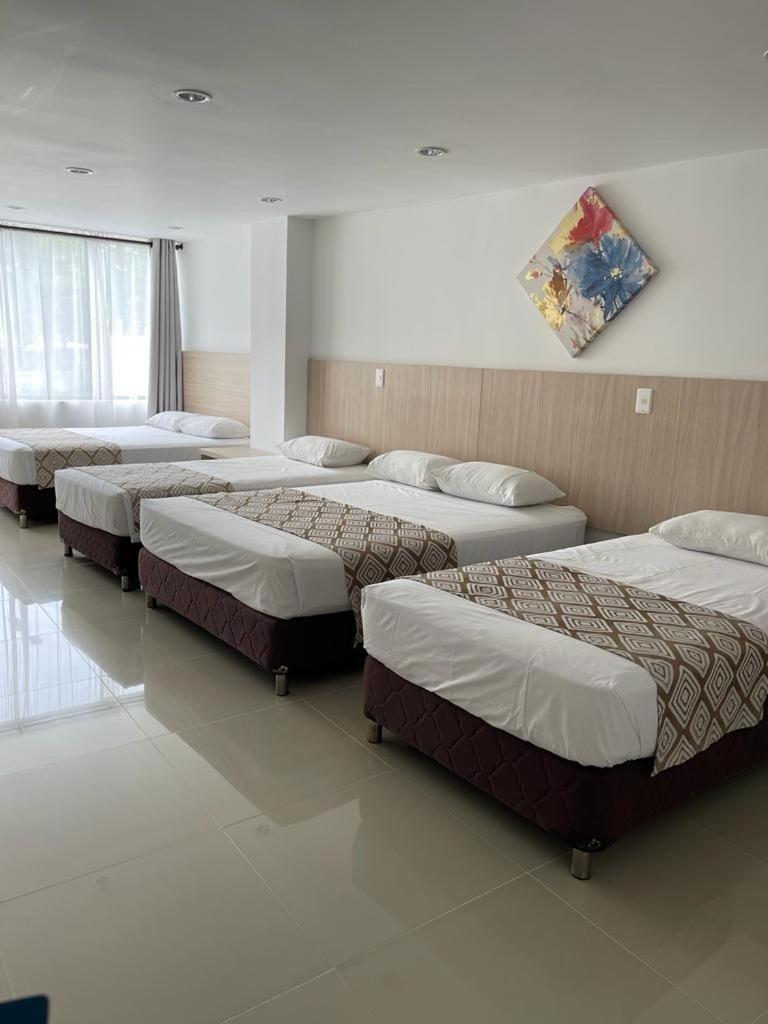 Hotel Juan Maria Tulua Ngoại thất bức ảnh