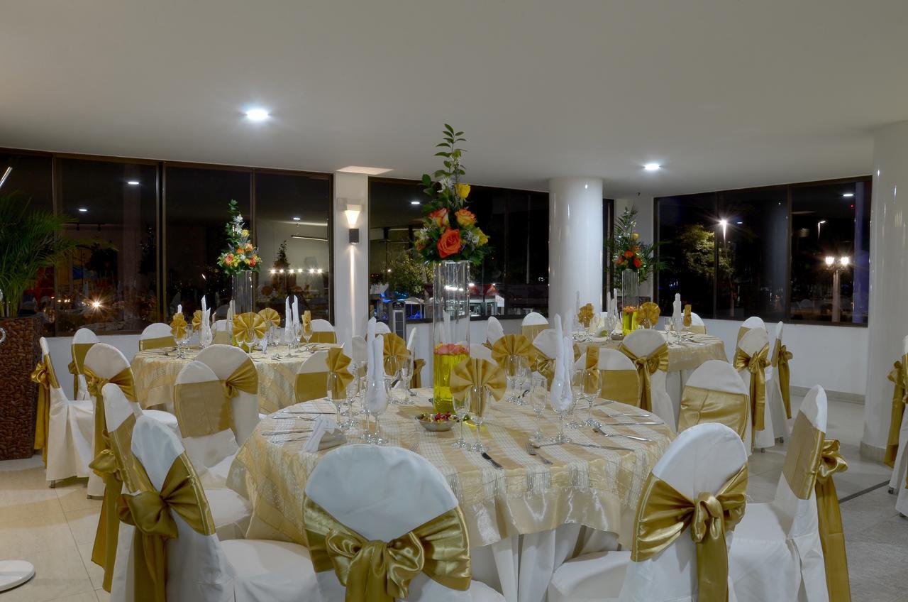 Hotel Juan Maria Tulua Ngoại thất bức ảnh