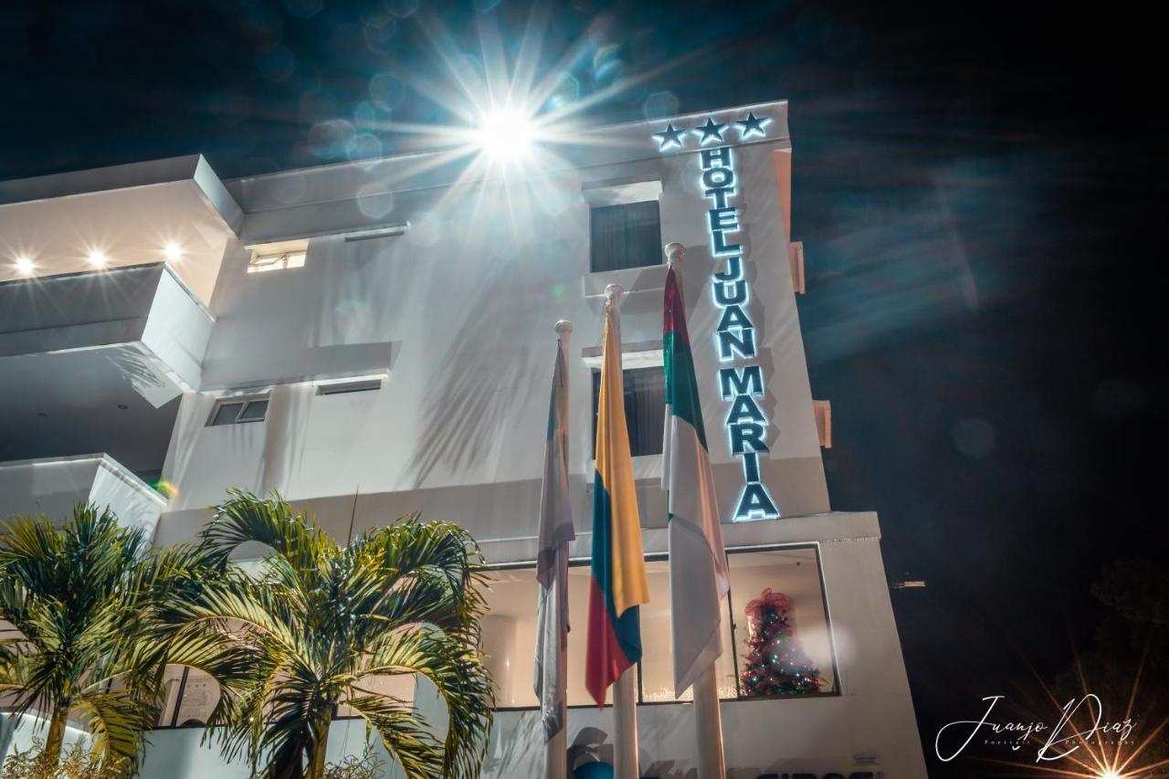 Hotel Juan Maria Tulua Ngoại thất bức ảnh