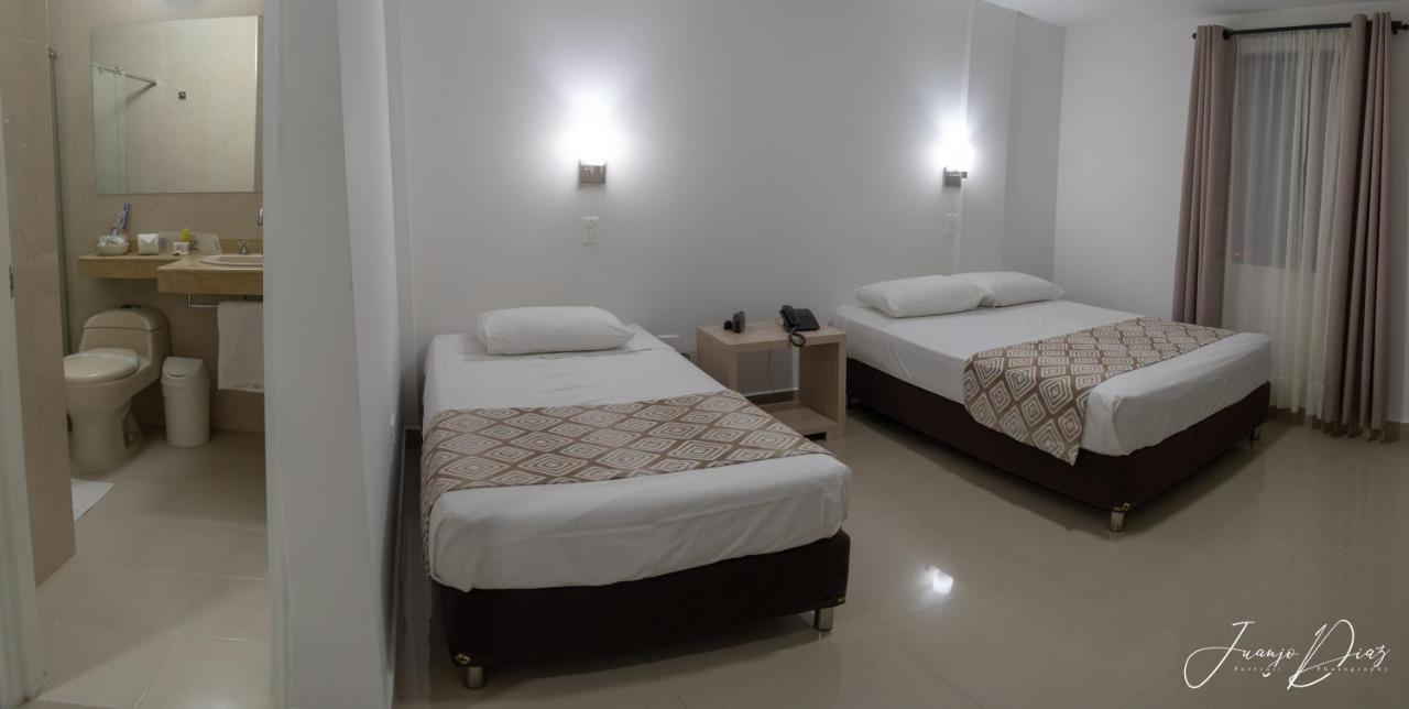 Hotel Juan Maria Tulua Ngoại thất bức ảnh